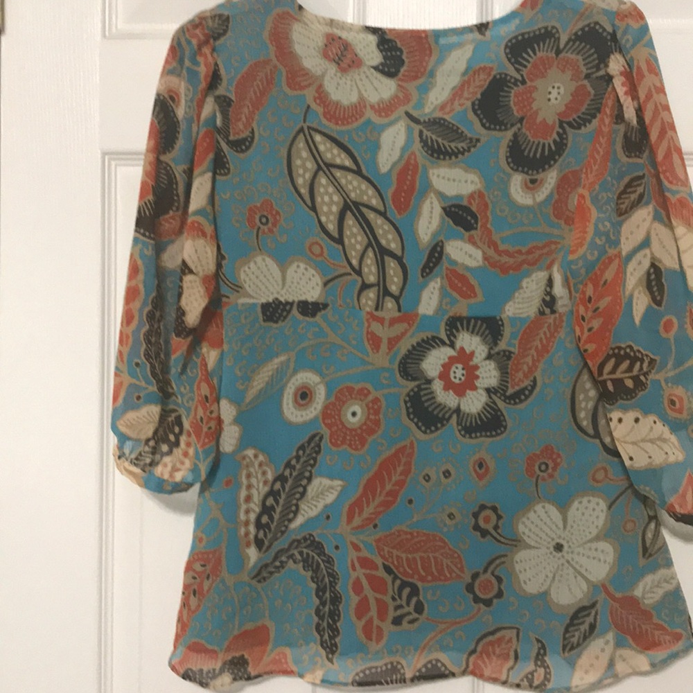 Floral top - Picture 4 of 4